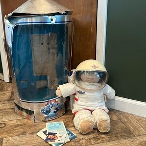 Vintage Cabbage Patch Kids Young Astronaut Doll in Original Rocket Ship 1986